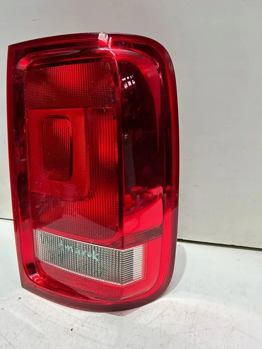 Luz trasera derecha Volkswagen Amarok image 6