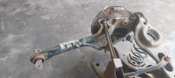 FORD OEM Hinterachsträger für Focus MK2 HB 5D image 4