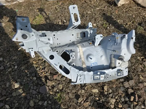 OEM CHEVROLET VOLT I Etu Vasen Kisko - Käytetty image 2