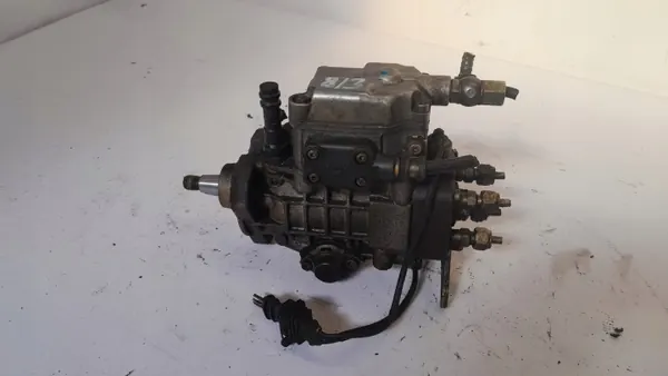 Bomba de inyección Renault OE OEM 7700870130 - Usado image 2