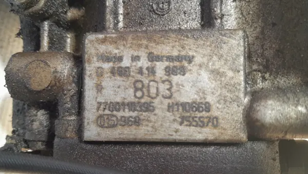 Bomba de inyección Renault OE OEM 7700870130 - Usado image 4