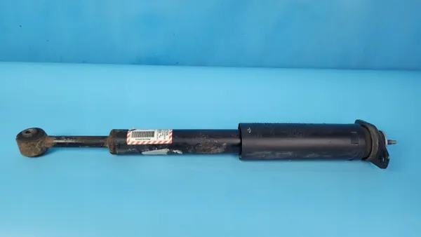 Dodge Challenger SXT Hinterachse rechts Stoßdämpfer OEM 68310205AA image 7