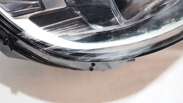 Farol LED BMW F45 F46 LCI Europa image 4