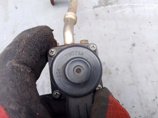 Válvula EGR Suzuki SWIFT MK6 1.5 B 1.3 B 69G0 image 3