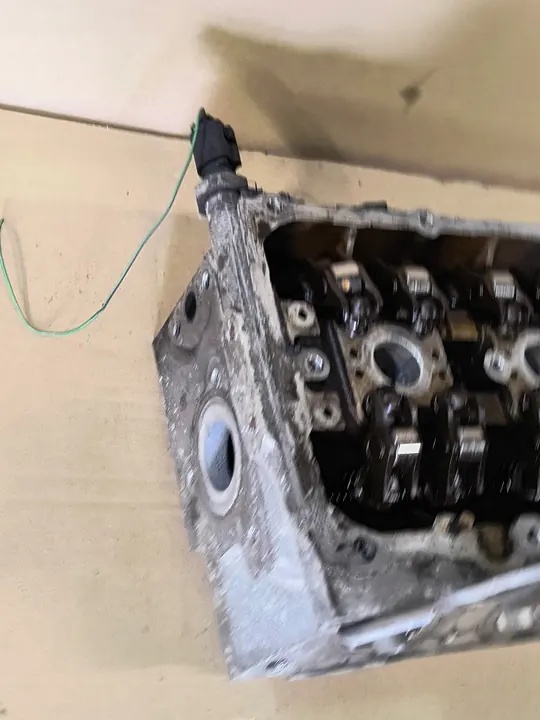 Volkswagen OE 036103373AK Cabeza de Motor image 3