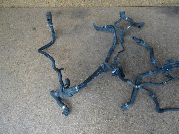 A3 8V GOLF VII LEON III 2.0 TDI Vesijohdot 5Q0121064BB image 2