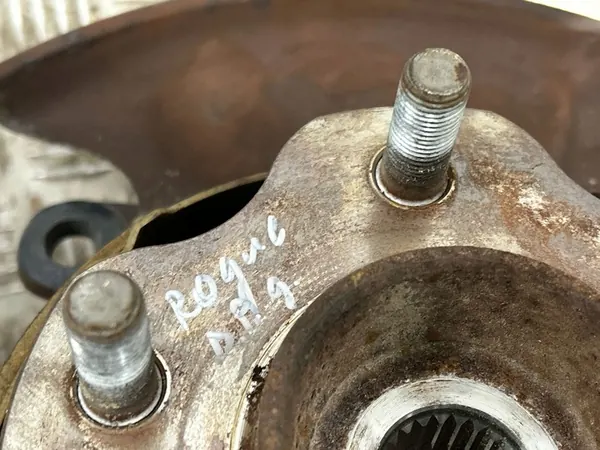 Nissan Rogue 2015 Cuscinetto e mozzo posteriore destro image 10