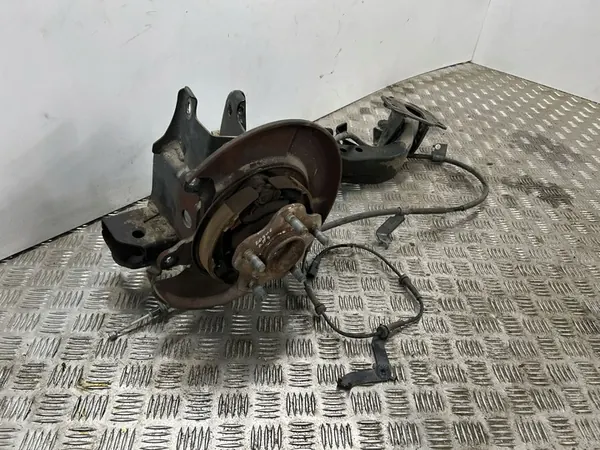 Nissan Rogue 2015 Cuscinetto e mozzo posteriore destro image 3