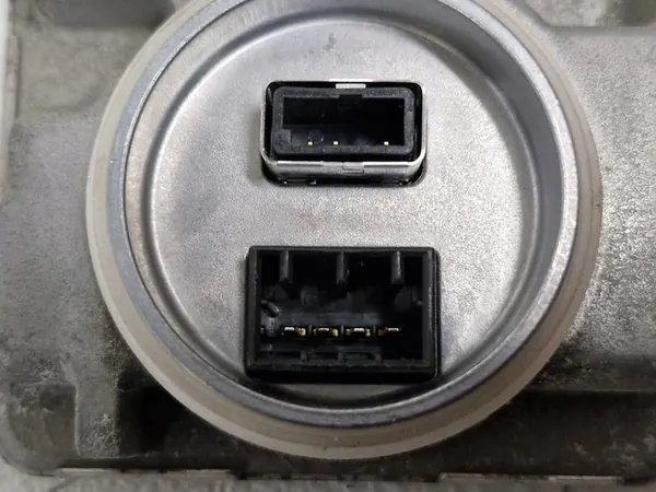 Xenon Lampenwandler VOLVO V40 II 7226115099 image 4