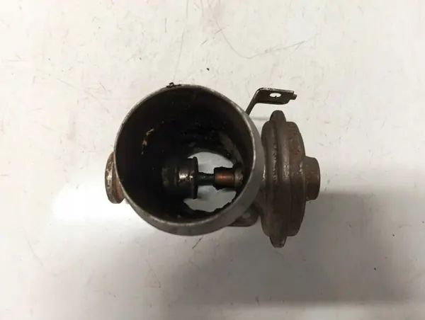 EGR-venttiili OEM 70051200 BMW 3-sarja 2.0L image 3