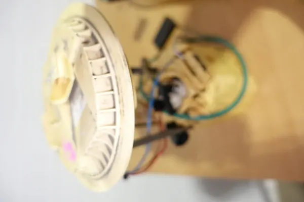 Mercedes W164 ML Polttoainepumppu Kelluva 3.2 CDI 1644701294 image 9