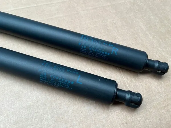 BMW 2 F46 Gasveer OEM VPL ZDRZ SPRGZ_0014 image 3