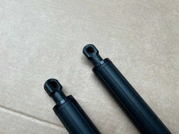 BMW 2 F46 Gasveer OEM VPL ZDRZ SPRGZ_0014 image 8