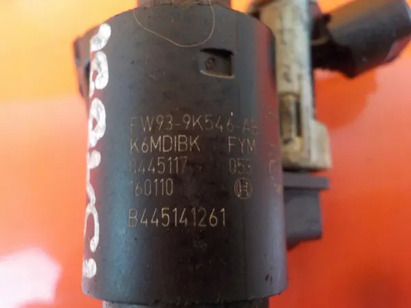 LAND ROVER L405 SPORT 3.0 TD Injector FW93-9K546-AB image 2