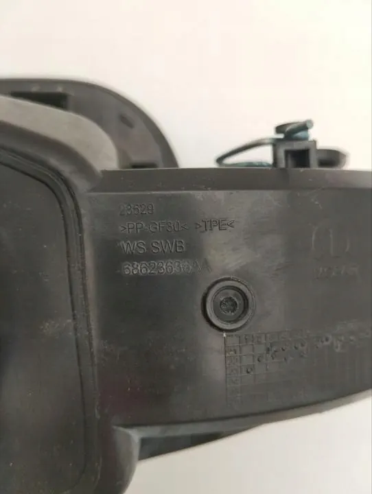Jeep Grand Wagoneer 2022 Bränslelocket OEM 68623636AA image 6