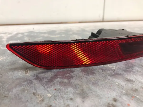 Faro antiniebla derecho trasero Porsche Boxster 718 OEM 982945704M image 3