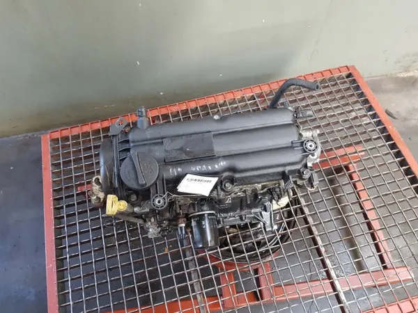 Motor gasolina Hyundai G4HC 1.1L - Pieza OEM usada image 4