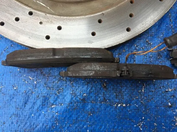Mercedes W222 W217 Taka Jarrupalat OEM A2224231500 image 4