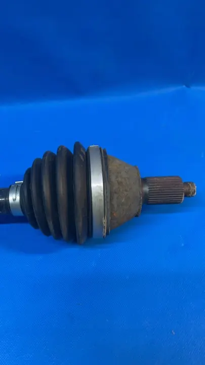 Fram vänster axel 1.0 TSI Skoda Rapid I (2012-2019) OEM image 5