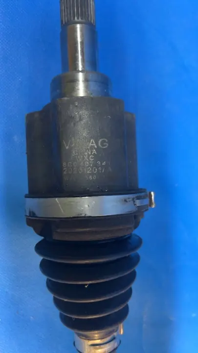 Fram vänster axel 1.0 TSI Skoda Rapid I (2012-2019) OEM image 6