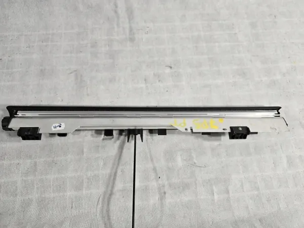 Porsche Cayenne II Aurinkosuoja Oikea Taka OEM ROLETA image 2