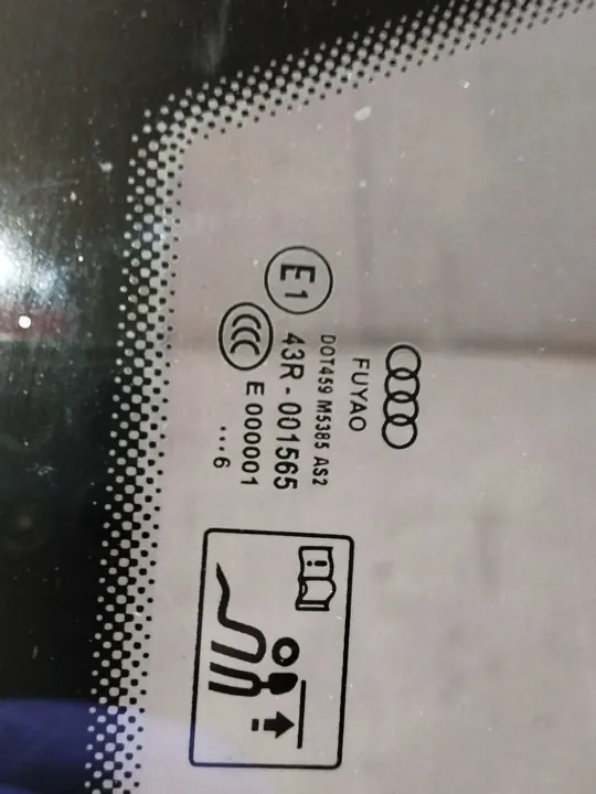 Vidro traseiro esquerdo Audi A4 B9 Caravan OEM 8W9845297 image 4