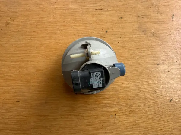 Toyota Hilux VIII Höger DRL Halogen Fram OEM KOITO 02-465 image 5