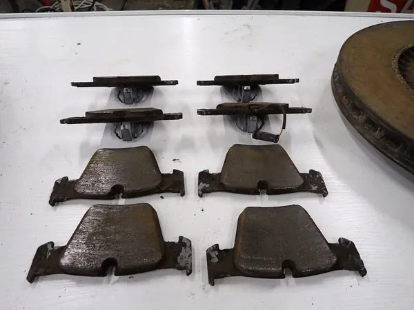 Mercedes W221 Voorremschijven 65 63 AMG image 9