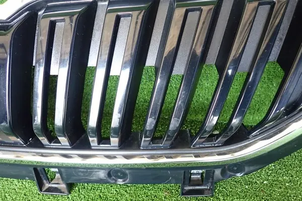 SKODA KAROQ 16-21 grill image 2