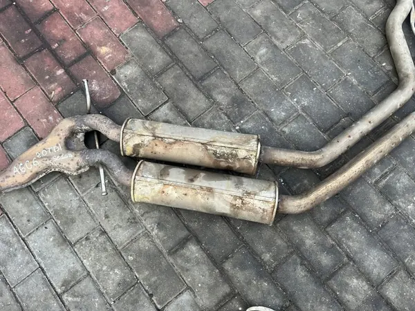 Silencieux d'échappement Audi A6 C6 2.0 TDI Sedan OEM image 5