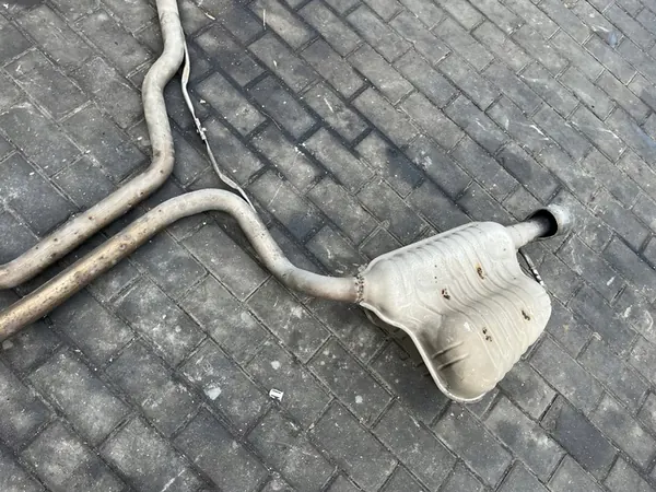 Silencieux d'échappement Audi A6 C6 2.0 TDI Sedan OEM image 6