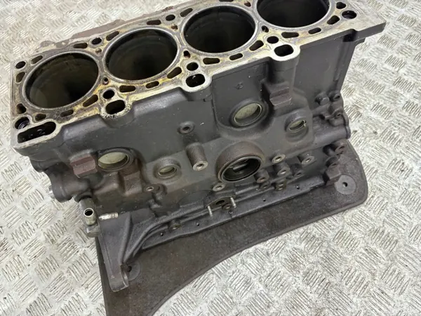 Bloc moteur Mazda CX-7 d'occasion - Mazda OE image 9