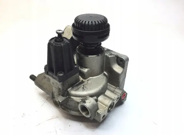Sécheur d'air Scania OEM 2077974 - État utilisé image 2