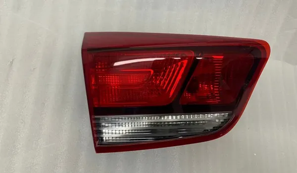 Luz trasera izquierda KIA RIO V17- 92403-H8 image 2