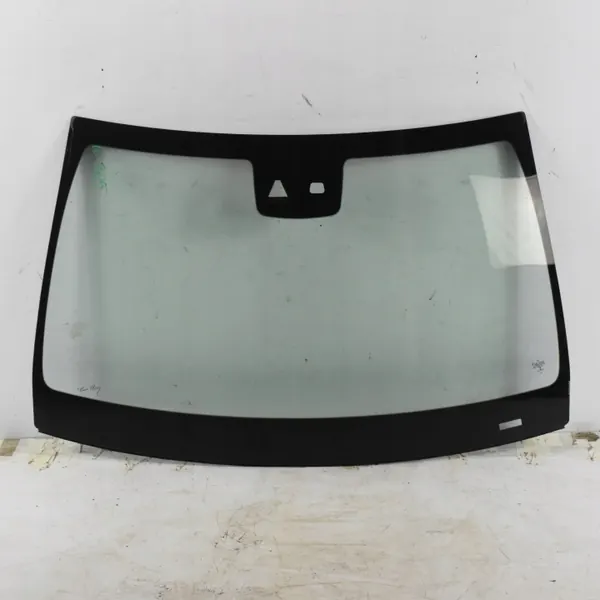 Begagnad framruta OEM A2056709000 Mercedes C-klass image 2
