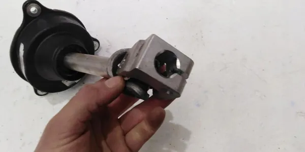 BMW X5 G05 Stuurkolomas OEM 6871958 image 3
