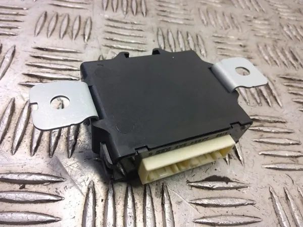 Módulo OEM 8943078010 espejo lateral derecho Lexus NX 2019 image 4