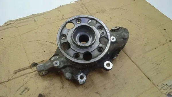 Mercedes-Benz C W205 Hinterradnabe OEM A2053572600 image 2
