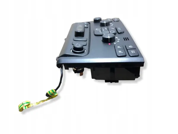Panel climatización Volvo XC90 OEM 8682735 - Usado image 6