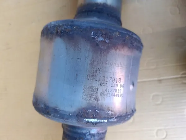 Catalizador DPF VW Passat B8 2.0 TDI OEM 05L131701G image 5