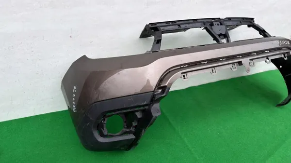 OEM 620221776R etupuskuri Dacia Duster 2017-2024 image 3