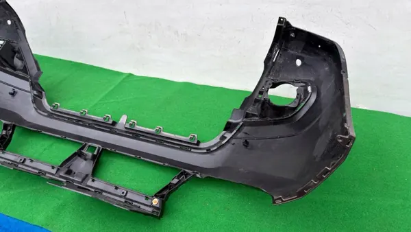 OEM 620221776R etupuskuri Dacia Duster 2017-2024 image 4