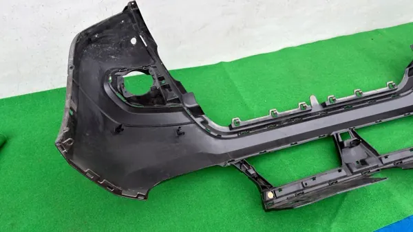 OEM 620221776R etupuskuri Dacia Duster 2017-2024 image 5
