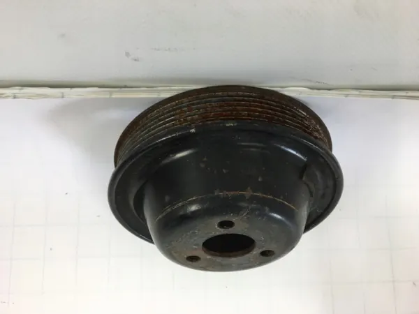Polea de Bomba de Agua OEM 1042000005 Mercedes W124 image 3