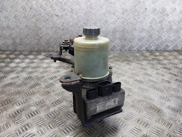Pompe de direction OEM 6Q0 423 371A pour Skoda Fabia I image 2