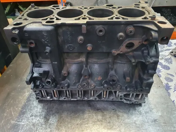 Bloco Motor Iveco F1AGL411 Usado com Virabrequim image 2