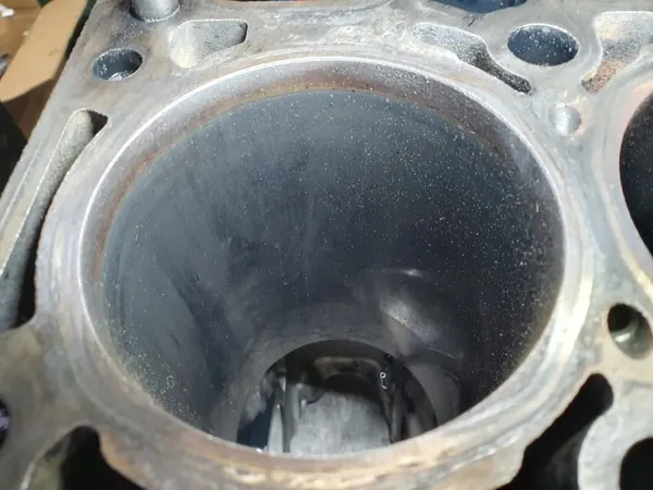 Bloco Motor Iveco F1AGL411 Usado com Virabrequim image 5
