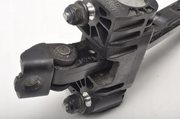 Volvo Ovenpysäyttäjä OEM 31298466 - Oikea Etu image 4