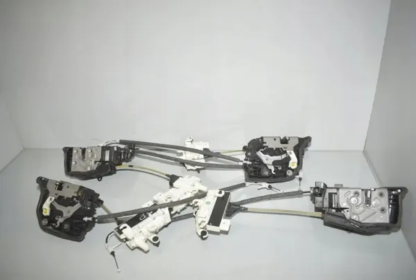 Conjunto de fechaduras OEM 2581894 BMW 7 G11/G12 image 4