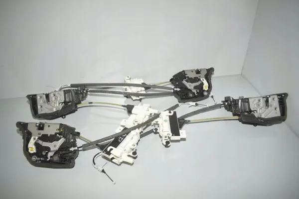 Conjunto de fechaduras OEM 2581894 BMW 7 G11/G12 image 5